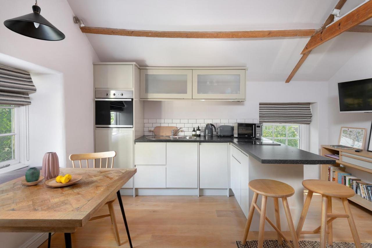 The Hayloft By Black Door Stays Bath Bagian luar foto