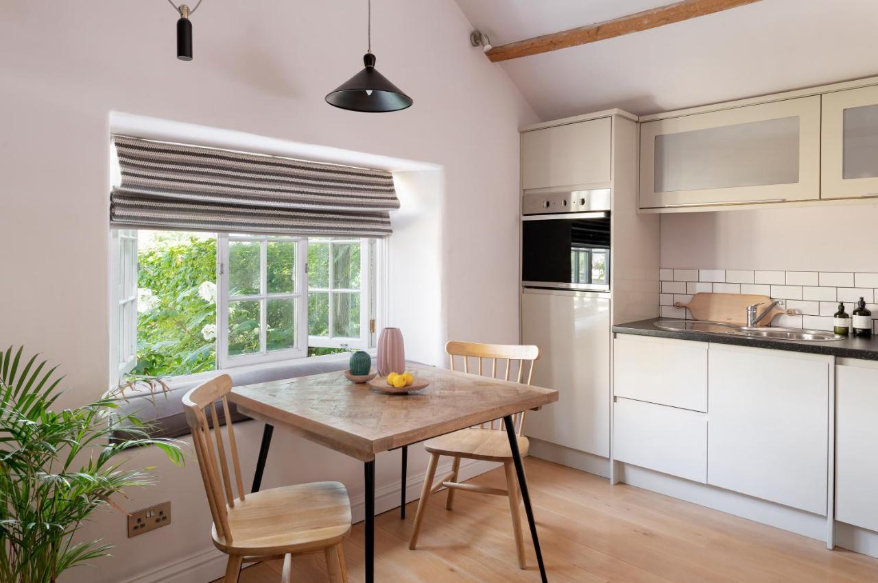 The Hayloft By Black Door Stays Bath Bagian luar foto