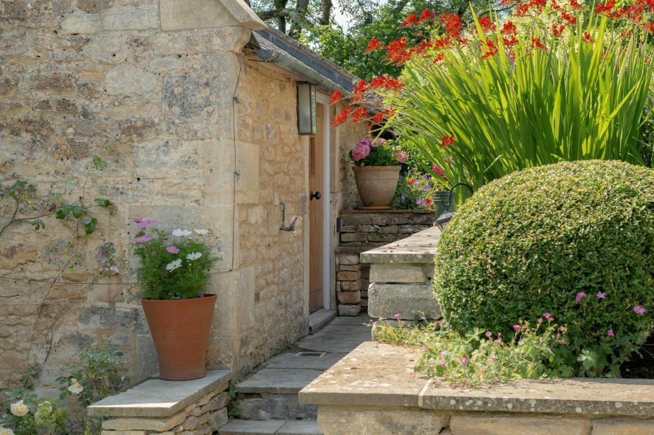 The Hayloft By Black Door Stays Bath Bagian luar foto