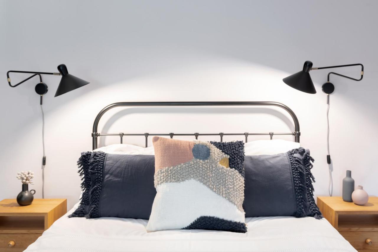 The Hayloft By Black Door Stays Bath Bagian luar foto